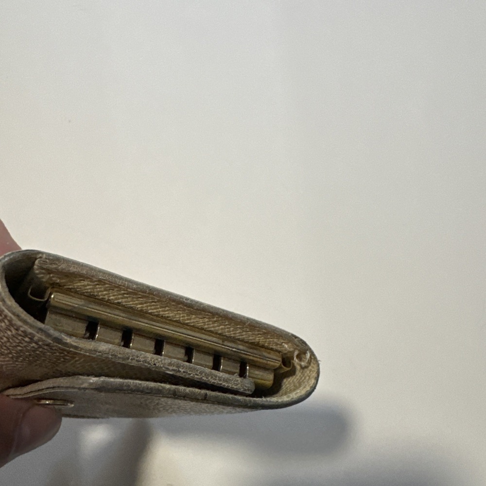 Louis Vuitton Damier Key Holder Authentic - Picture 5 of 9